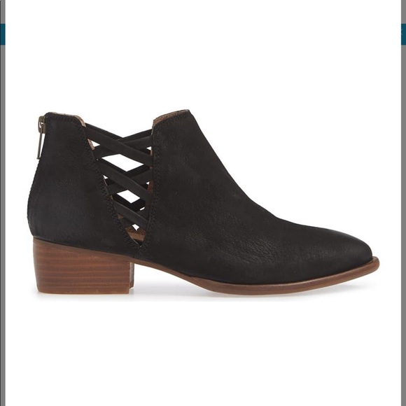 Seychelles Black cut out Booties